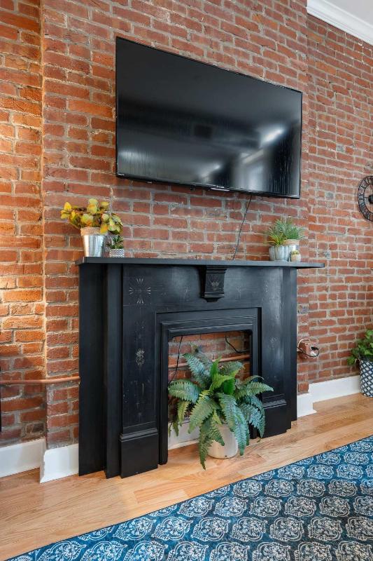 Fourth Street Suite - Garage - Kitchen - image 21