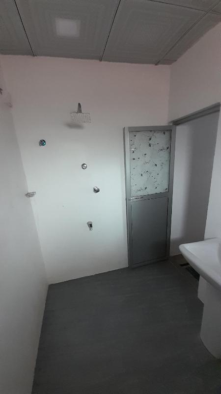 Gurty House - image 2