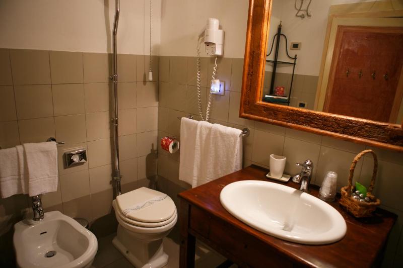 Comfort Room image 2