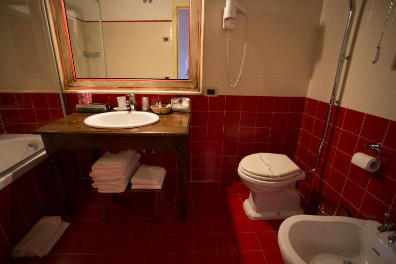 Junior Suite with Sea View image 2