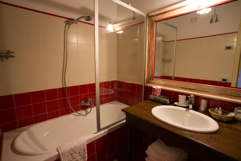 Junior Suite with Sea View image 3
