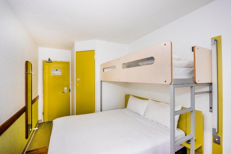 Standard Queen Room with Single Bunk Bed image 2