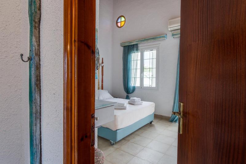 Apartment with Sea View image 4