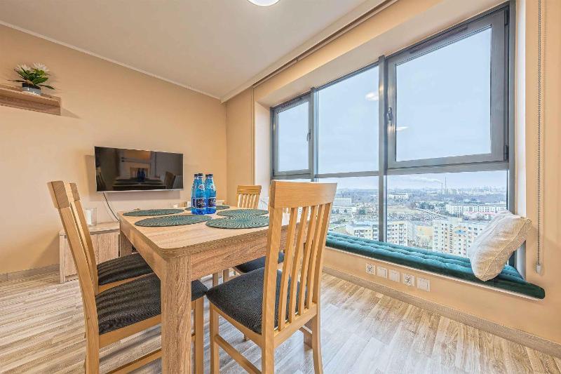 Happy Bay by OneApartments - image 2