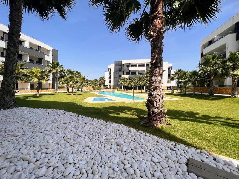 Modern First Floor Apart with Com Pool Duly10 - image 7