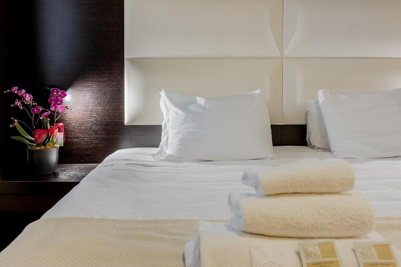 EH Suites Rome Airport Euro House Hotels - image 2