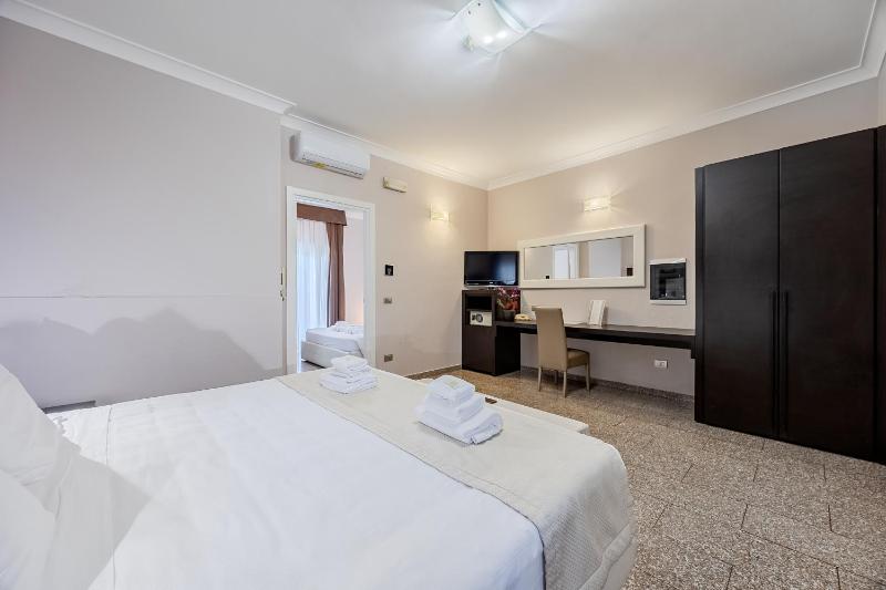 EH Suites Rome Airport Euro House Hotels - image 4