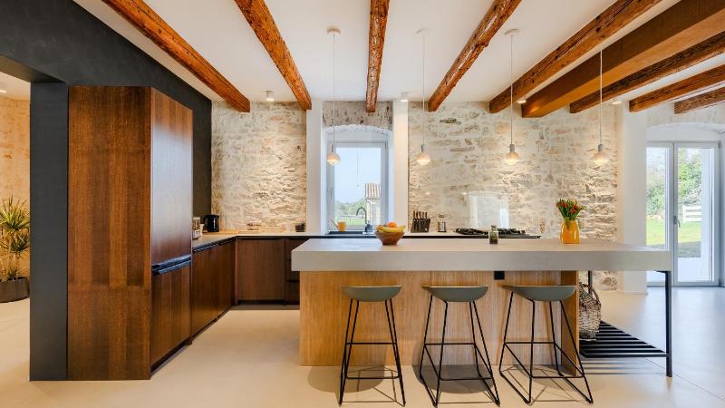 Beautiful Villa Sarizol with indoor pool in Rovinj - image 2