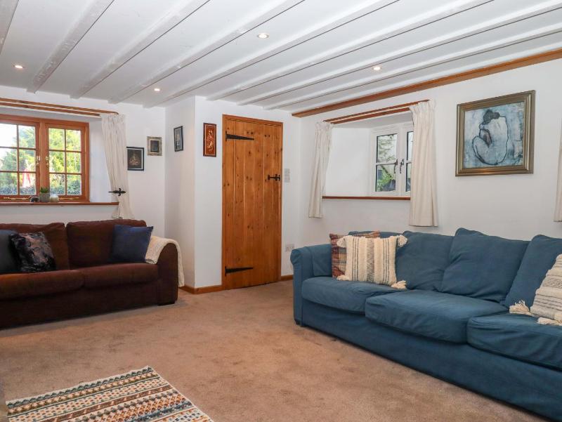 Park Cottage - image 6