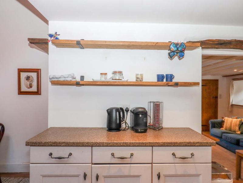 Park Cottage - image 2