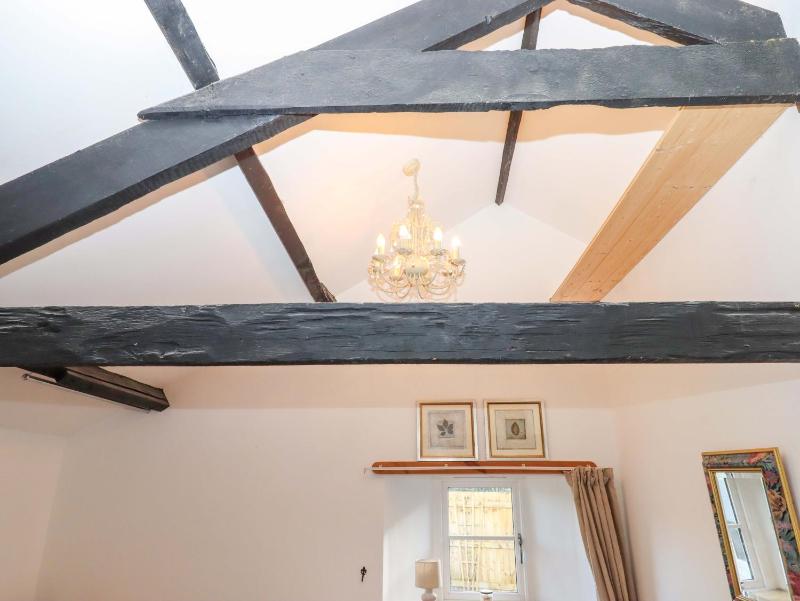 Park Cottage - image 23