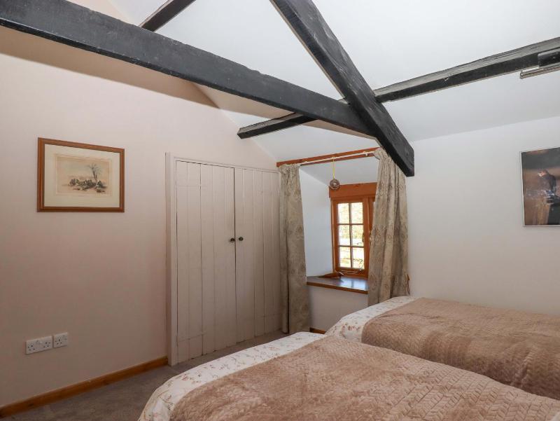 Park Cottage - image 27