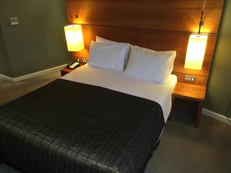 Double Room - Non-Smoking image 2