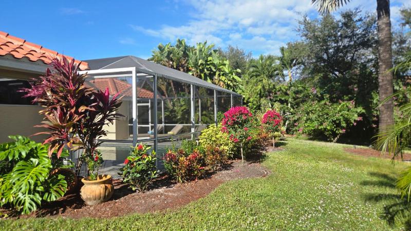 VIlla Gordian Naples Florida - image 8