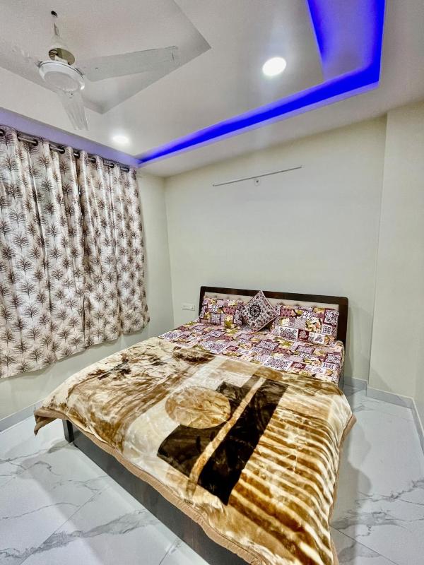 ZenRoofs - 3 BHK Cozy Flat - image 4