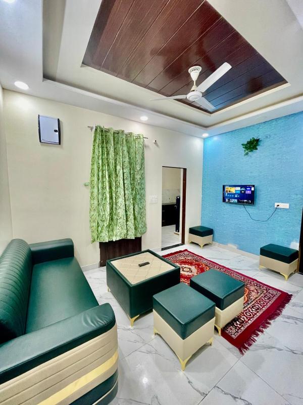ZenRoofs - 3 BHK Cozy Flat - image 12