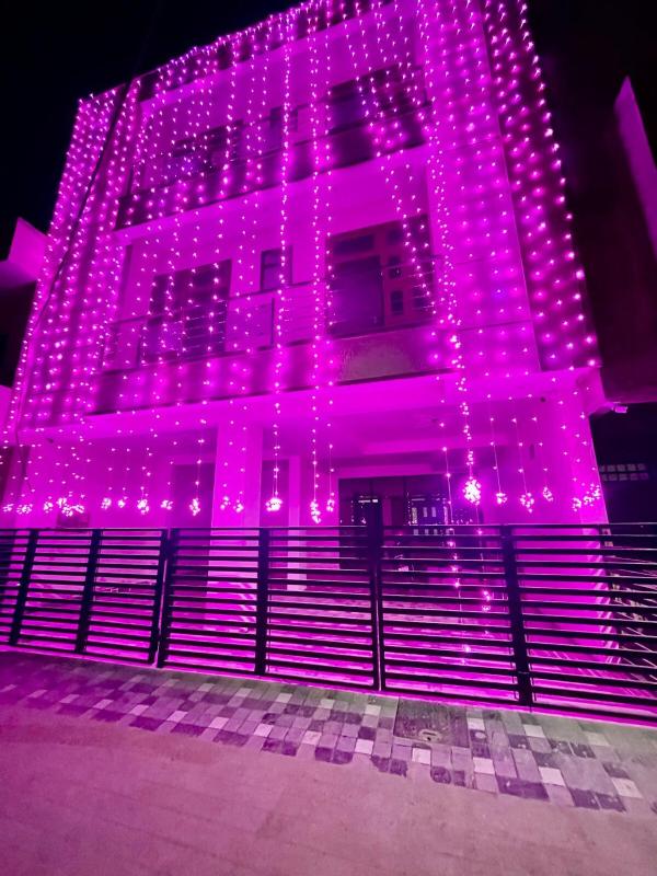 ZenRoofs - 3 BHK Cozy Flat - image 5