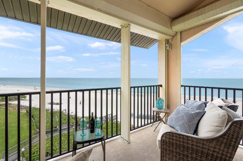 Siesta Breakers Penthouse on the Beach - image 28