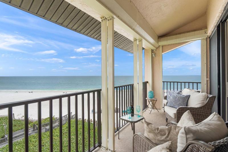 Siesta Breakers Penthouse on the Beach - image 15