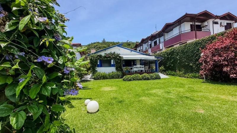 Casa beira mar de Jurerê com piscina - image 17
