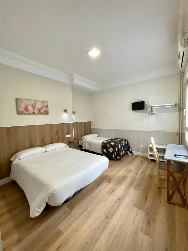 Apartamentos Mayor Centro - image 6
