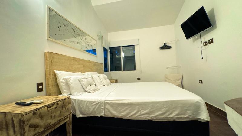 Auaecoco Hotel - image 8