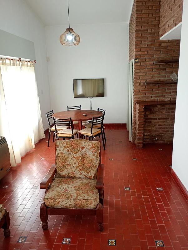 Casa céntrica en villa Carlos Paz - image 11