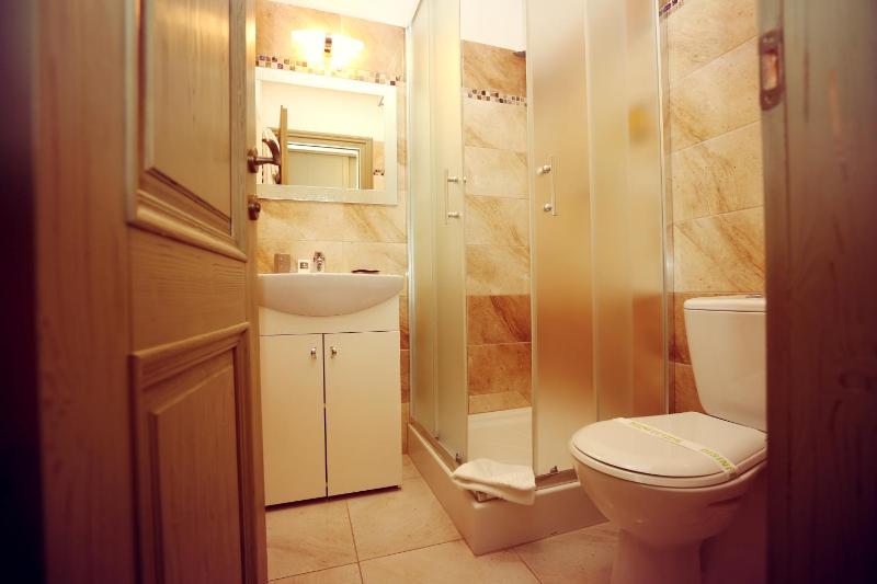 Deluxe Double Room image 2