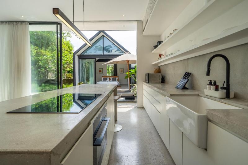 Villa Semilir Pagi Canggu - image 6