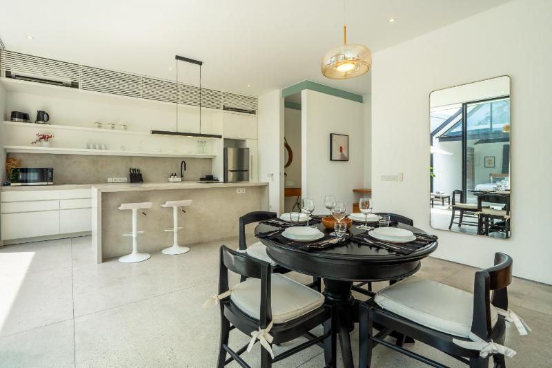 Villa Semilir Pagi Canggu - image 2