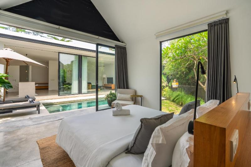 Villa Semilir Pagi Canggu - image 12