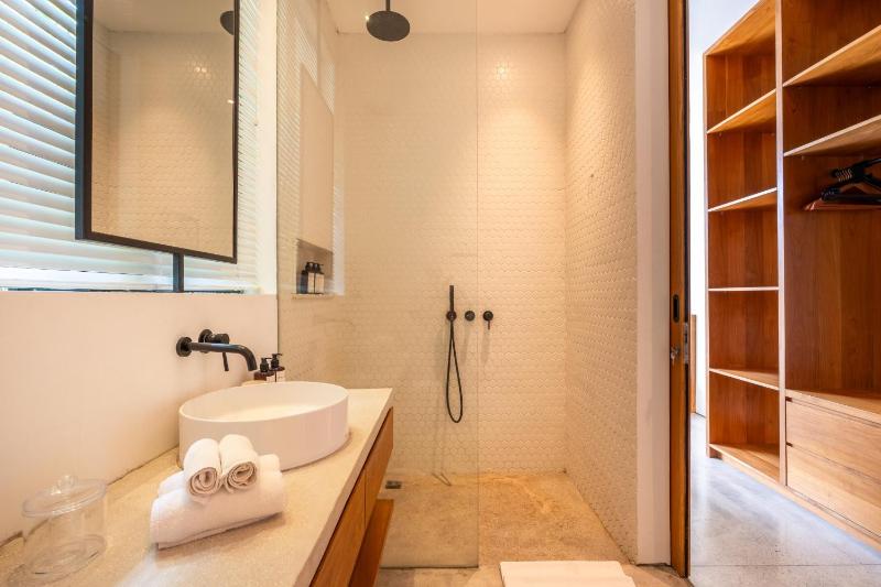 Villa Semilir Pagi Canggu - image 33