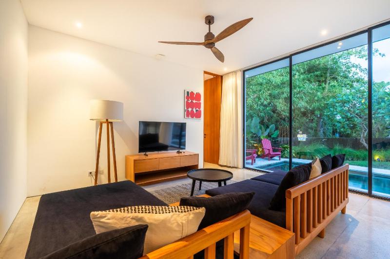 Villa Semilir Pagi Canggu - image 17