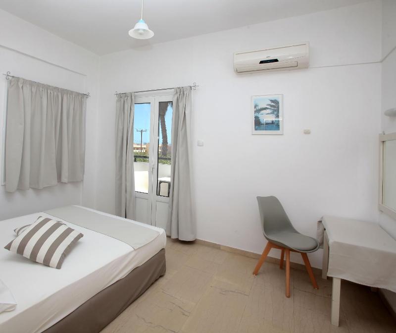 Superior One-Bedroom Triple Apartment image 1