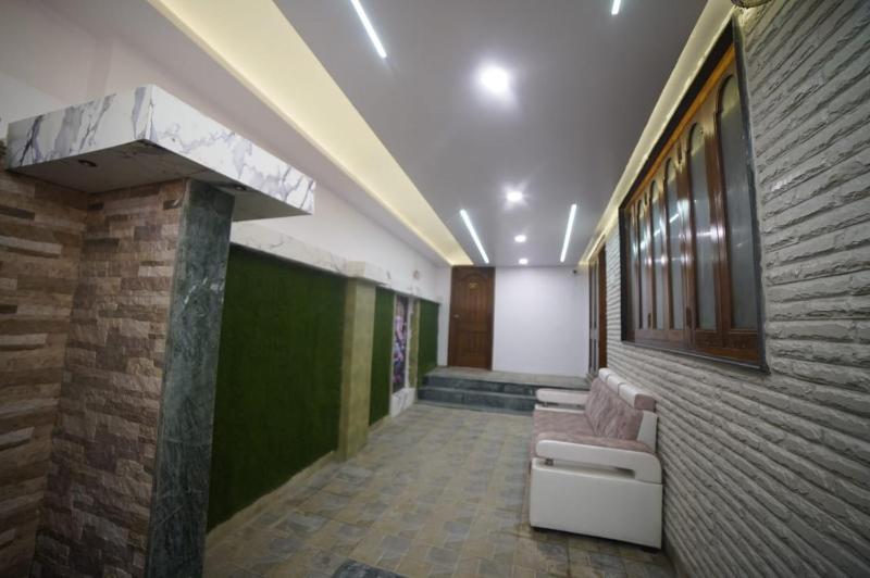 Char Dham Palace Near Kashi Temple - image 5
