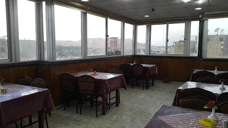 Orchida St. George Hotel - image 9