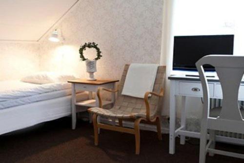 Single Room image 4
