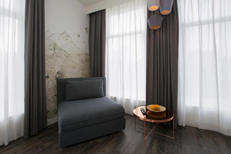 De With Studio's - image 3