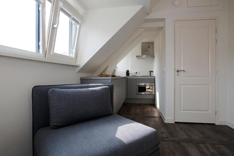 De With Studio's - image 8