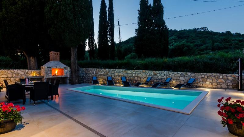 Villa Tesa by Villas Guide - image 5