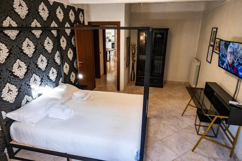 Mario's Apartament in the Spanish Steps - image 8