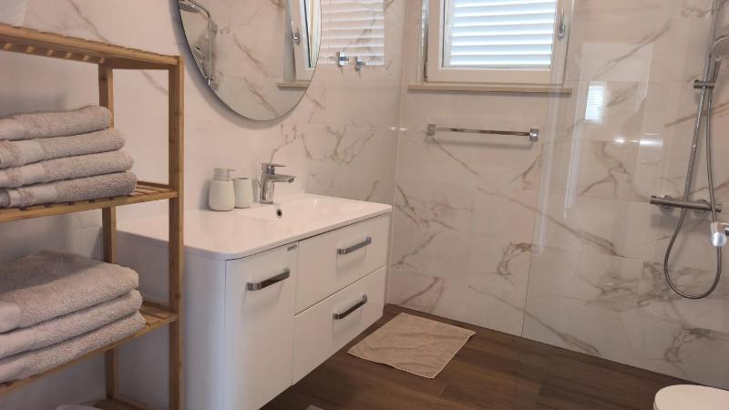Apartman Twins 1 by Villas Guide - image 2