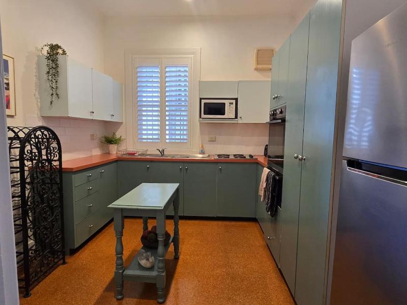 Oceanview 1BR Apartment 10 minute walk to beach - image 3