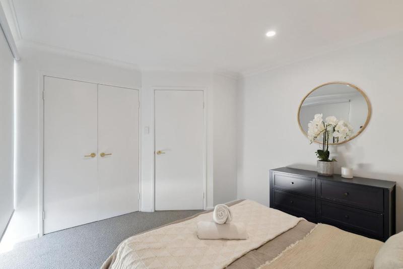 Bright and Stylish White Oasis - image 16