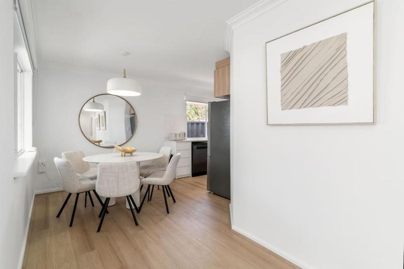 Bright and Stylish White Oasis - image 15