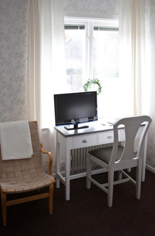 Single Room image 3
