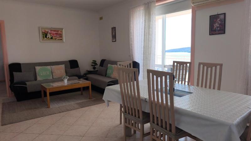Apartman Helen Orasac by Villas Guide - image 8