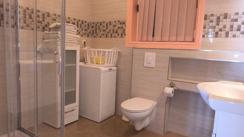Apartman Helen Orasac by Villas Guide - image 11