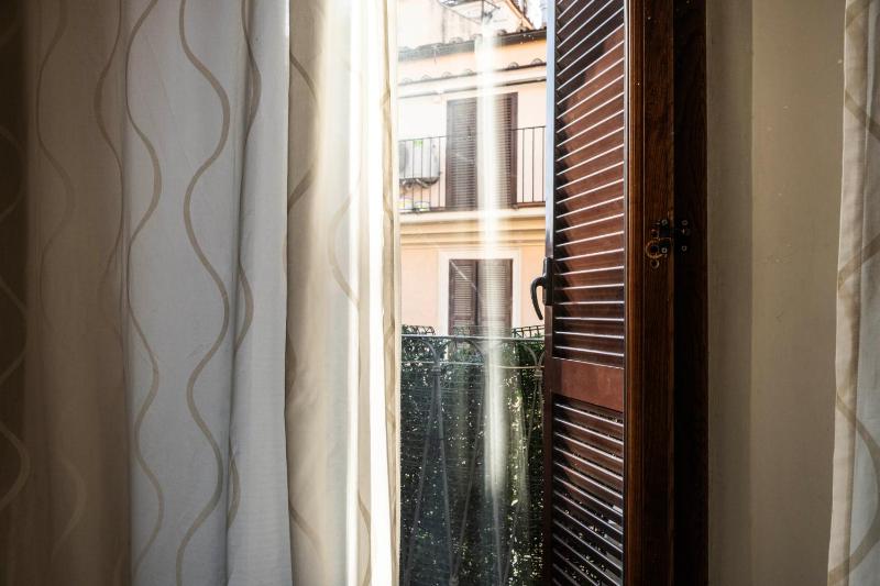 Mario's Apartament in the Spanish Steps - image 11