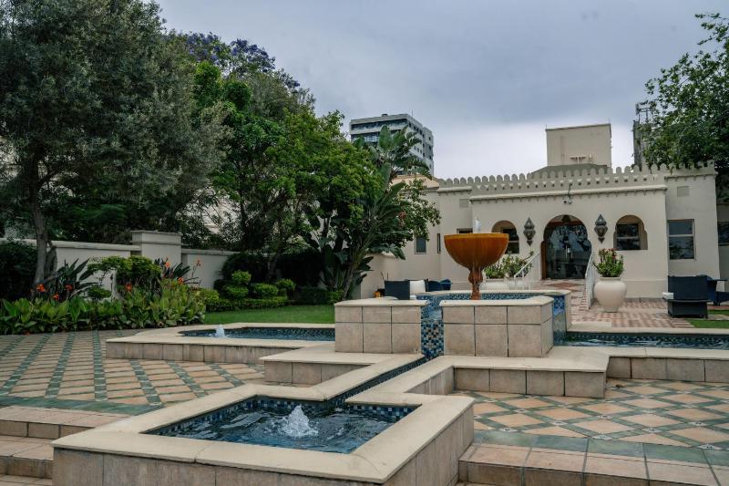 Polana Serena Hotel - image 12